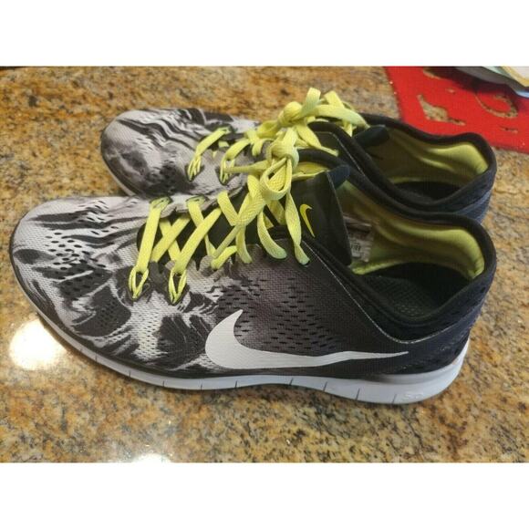 Nike Free 5.0 TR Fit 5 Womens Training Shoes Black/Volt 704695-014 Size US 8 - Picture 2 of 11